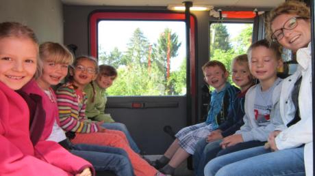 Die Kinder des Kindergartens Don Bosco in Schwaegg haben die Feuerwache Schwabmünchen besucht. 
