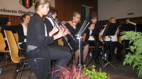 Mit Hobby-Musikern aus dem Dorf gab der Musikverein Oberottmarshausen jetzt ein beeindruckendes Konzert. 
