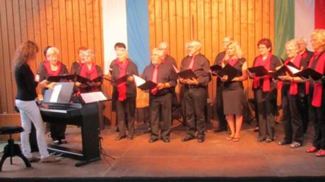 Sein 35-jähriges Bestehen feierte der Gesangverein Oberottmarshausen mit einem Jubiläumskonzert. 	