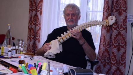 Günther-Otto Merath ist in Langerringen mit 74 Jahren immer noch als Physiotherapeut aktiv. 
