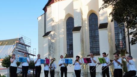 Der evangelische Posaunenchor Langerringen, hier beim Musiksommer, feiert seinen 90. Geburtstag. 