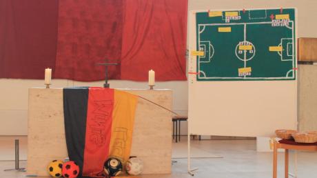 Das ganz aktuelle Themenfeld Fußball nahm sich der Wortgottesdienst „30 Rocks“ in St. Martin in Lagerlechfeld zum Vorbild.