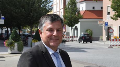  Bernd Müller erwartet noch mehr Aussagen  zum Straßenausbaubeitrag, um Klarheit für Bobingen  zu bekommen.  