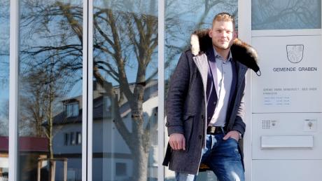 Sieg für Steffen Tölzer: Der Rekordspieler der Augsburger Panther trat für die Liste Wir für Graben bei der Kommunalwahl an und schaffte es mit 565 Stimmen in den Gemeinderat.  	