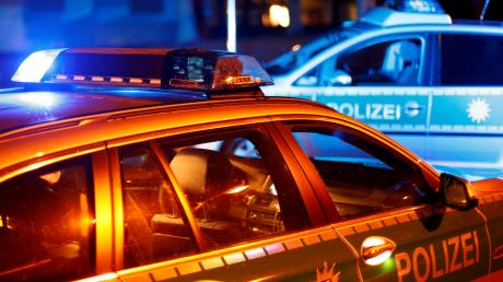 Ein geparkter BMW ist in Rommelsried angefahren und beschädigt worden. 