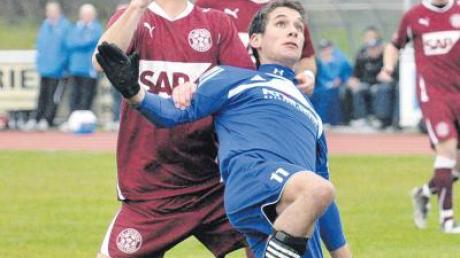 Zuletzt im Spiel beim SV Linx zum Illertisser 2:0 erfolgreich, morgen gegen Neckarrems sicher wieder in der Mannschaft: Stürmer Christian Sameisla. 