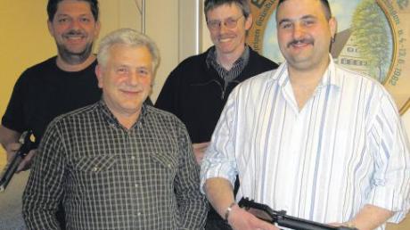 Die Luftpistolenmannschaft von Hubertus Langerringen hat sich nach 2009 mit den Schützen (von links) Stefan Mayr, Horst Marz, Herbert Graßl und Bernd Müller zum zweiten Mal für die Aufstiegsrunde zur Bezirksliga qualifiziert.  