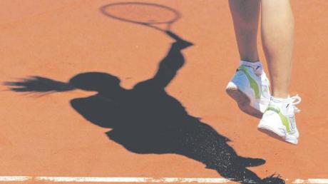 Keine großen Sprünge machten am vergangenen Wochenende die Tennis-Mannschaften des TC Burgheim. Lediglich die Damen konnten mit einem souveränen 8:1-Erfolg in Stotzard überzeugen.  
