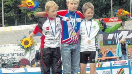 Christopher Rössle vom Lauinger Radteam Laura schaffte bei den Bayerischen Bahnmeisterschaften den zweiten Platz (ganz links).   
