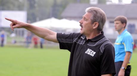 Der Trainer des TSV Regglisweiler, Peter Reder, ist von seiner Mannschaft begeistert.