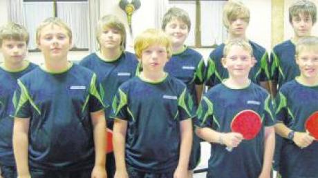 Die beiden neu gegründeten Deininger Tischtennismannschaften.  