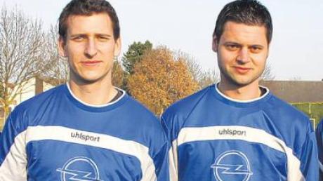 Im Mai ist Schluss beim VfL Ecknach: Daniel Nowak (links) und Bernhard Haas verlängern ihre Verträge als Spielertrainer nicht.  