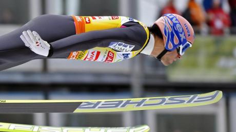 Der Österreicher Andreas Kofler hat das Springen der Vierschanzentournee in Innsbruck gewonnen. 