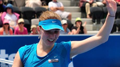 Mona Barthel hat im Halbfinale von Hobart gegen Angelique Kerber gewonnen. Foto: Davis Clifford dpa