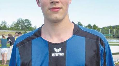 Eine ganz starke Partie lieferte Alex Mayr vom TSV Kühbach im Spitzenspiel gegen den FC Affing. Er erzielte drei Treffer.   