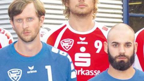 Auch SCV-Abwehrchef Alexander Henze (hinten) ist gespannt, wer in seinem Team im Tor stehen wird: Nicolai Uhl (links) oder Manuel „Tui“ Neckermann. 