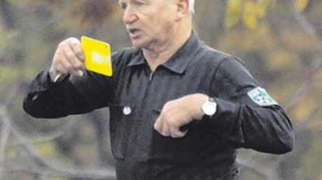 Eine Gelbe Karte zeigte Schmid auch einmal Gerd Müller.