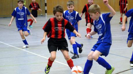 Spannender Jugendfußball wurde erneut in der Rothenberg-Halle geboten beim Turnier der Sportfreunde Friedberg. 
