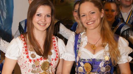 Corinna Ebel (links) ist neue Jungschützenkönigin, Carina Wiedemann regiert die Schützenklasse. 