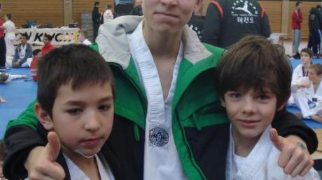 Gut geschlagen haben sich die drei Walleshauser Taekwondo-Kämpfer.