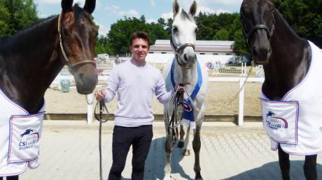 Maximilian Schmid glänzte im tschechischen Olomouc bei seinem ersten Weltcupspringen mit allen drei Pferden. 
