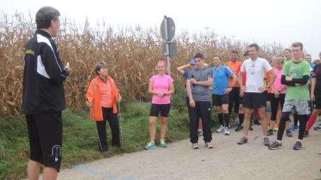 Bürgermeister und SCB-Vorsitzender Wolfgang Jarasch schickte rund 80 Jogger und Nordic Walker auf den Sieben-Hügel-Lauf. 
