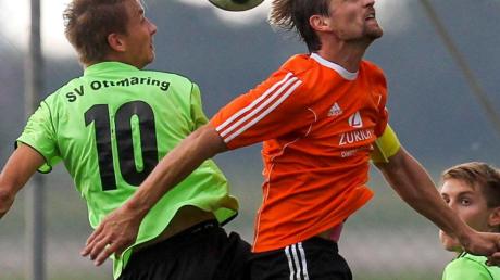 Manuel Gängler (orange) steht dem SV Wulfertshausen im Heimspiel zur Verfügung, Martin Gail und der SV müssen nach Kaufering. 
