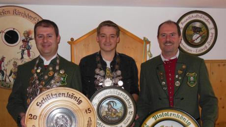 Die Ramminger Schützenkönige: (von links) Achim Blum (Schützenklasse), Tobias Mörz (Jugend) und Josef Blum (Luftpistole). 