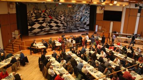Ganz im Zeichen von Königen und Bauern stand in der vergangenen Woche das Kurhaus in Bad Wörishofen. Rund 300 Schachspieler spielten den Sieger des 31. Internationalen ChessOrg-Schachfestivals aus. 