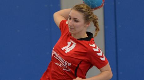 Auf zu neuen Gefilden: Die Leipheimer Handballerinnen (unser Foto zeigt Kathrin Dirr) blicken wieder nach vorne. 	