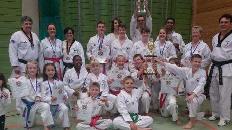Sehr erfolgreich schnitten die Starter der Sportschule Eberle bei den bayerischen und deutschen Taekwondo-Meisterschaften ab. 