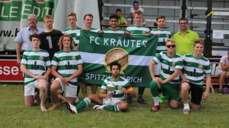 Freuten sich über den erneuten Sieg beim Buchdorfer Grümpelturnier: die Kicker des FC Kräuter Spitzwegerich. 
