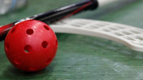 Das „Arbeitsgerät“ der Floorballer kommt am Wochenende zum Einsatz: Die Red Hocks starten bei einem Turnier in Münster. 	