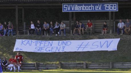 „Kämpfen und Siegen“, die Aufforderung ihrer Fans setzten die Spieler des SV Villenbach um und gewannen im Derby gegen B-Klassen-Spitzenreiter VfL Zusamaltheim mit 3:1. Auch sehr zur Freude von Trainer Bernd Lipp (siehe Nachgefragt rechts). 	
