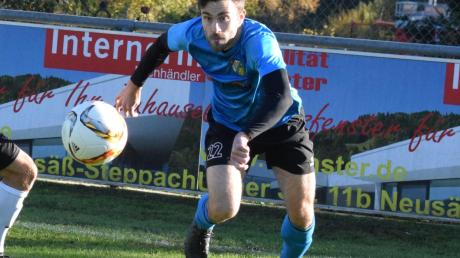 Nemanja Ranitovic brachte Spitzenreiter SV Cosmos Aystetten beim Schlusslicht TSV Möttingen auf die Siegerstraße. 	