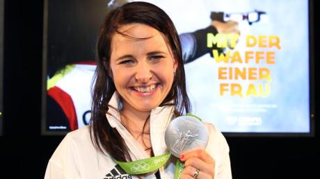 Monika Karsch aus Rott geht bei den Olympischen Spielen in Tokio an den Start. In Rio gewann die heute 38-Jährige mit der Sportpistole die Silbermedaille.