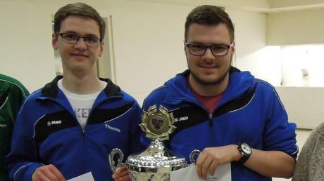 Die beiden Monheimer Thomas Templer (links) und Niklas Nigel gewannen am Endkampftag das Finale um den Bayrischen Hiasl-Pokal. 