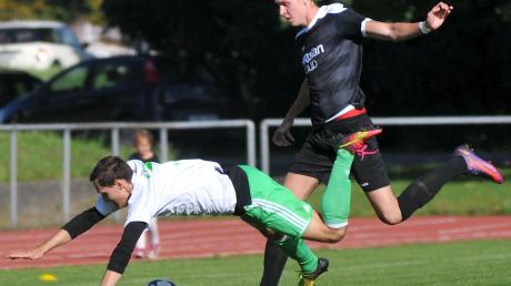 Erneut wurden Maximilian Vogele und der FC Horgau auf eigenem Platz zu Fall gebracht. im Kellerduell gegen Wörnitzstein gab es eine 0:2-Niederlage. 	