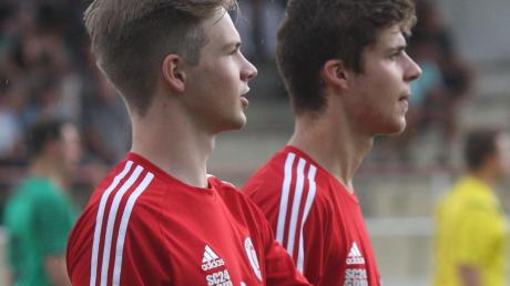 Die jungen Spieler (links David Trum) können sich beim TSV Buch ohne Druck entwickeln. 	