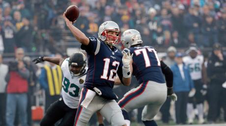 Spätestens seit seinem 5. Super Bowl Triumph im vergangenen Jahr ist Tom Brady einer der besten Footballspieler aller Zeiten. Auch dieses Jahr steht er wieder im Endspiel.
