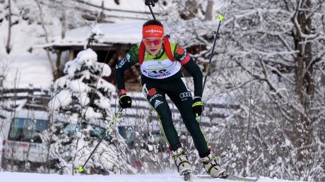 Marina Sauter aus Bächingen zählt zu den besten deutschen Biathletinnen im Junioren-Alter – und könnte vielleicht selbst einmal bei Olympischen Winterspielen an den Start gehen. 	 	