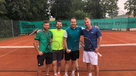 Riesbürgs Meisterteam der Herren 30 (von links): Maxi Sobek, Ralf Lindner, Steffen Weiß und Frank Hala, nicht auf dem Bild ist Tobias Ulrich. 	