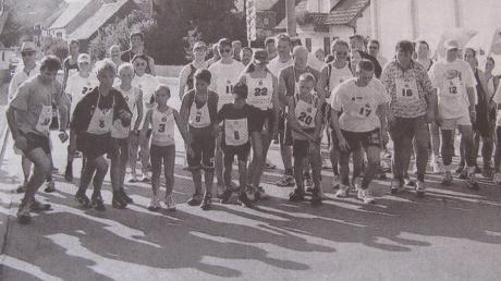 Beim achten Gemeindelauf in Biberbach gingen im Ortsteil Eisenbrechtshofen insgesamt 65 Teilnehmer bei tropischer Hitze an den Start.