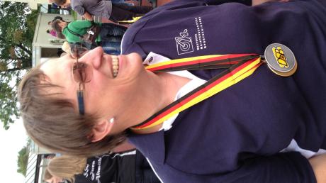 Margot Schenkel nach ihrem Medaillengewinn bei den bayerischen Meisterschaften in München. 	