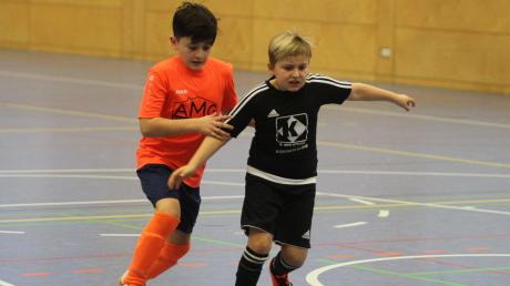Er rollt wieder - der  Futsalball - bei den Albertus Quelle-Hallentagen des TSV Dasing. 