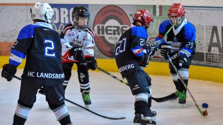 Die zweite Mannschaft des HC Landsberg spielte gegen den Nachwuchs aus dem italienischen Meran. 	