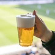 Beim Rückspiel der Relegation in der Bundesliga zwischen dem HSV und Hertha am Montag in Hamburg wird es ein Alkoholverbot geben.