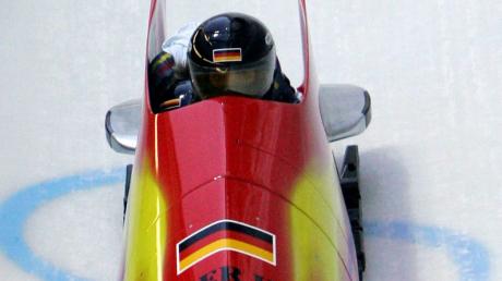 Bobpilotin Susi Erdmann und Nicole Herschmann fuhren bei den Olympischen Winterspielen 2006 in Turin knapp an den Medaillenrängen vorbei. Dennoch holte Erdmann in ihrer Karriere drei Olympia-Medaillen. 	