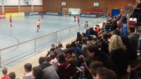 Fußball satt war bei den Hallentagen des SV Wörnitzstein-Berg geboten. 103 Teams waren insgesamt im Einsatz.  	
