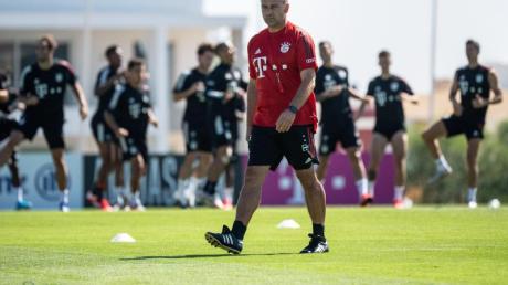 Bayern-Trainer Hansi Flick setzt auf Spieler, die wissen, wie man den FC Barcelona packt.